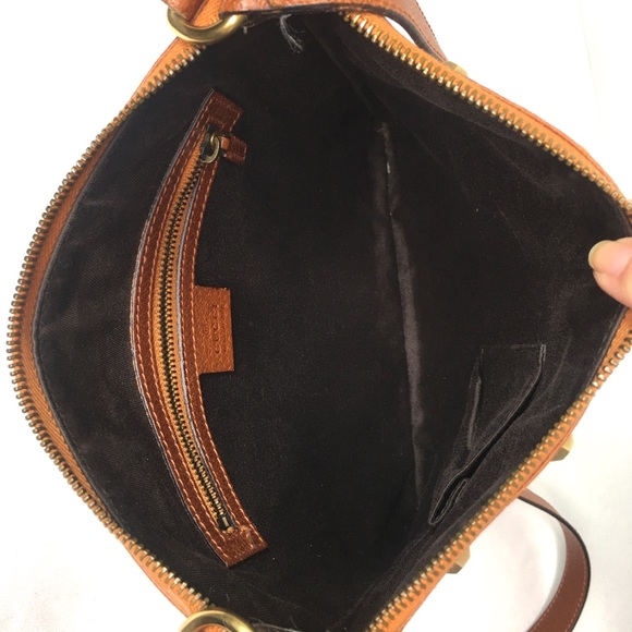Authentic Gucci brown monogram crossbody bag - Picture 7 of 16